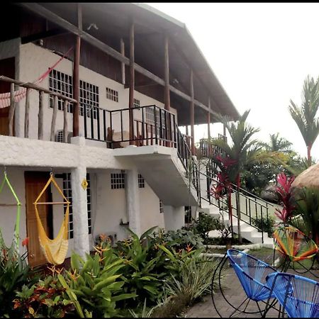 マヌエル・アントニオ Casa Geraldo Bed & Breakfast エクステリア 写真